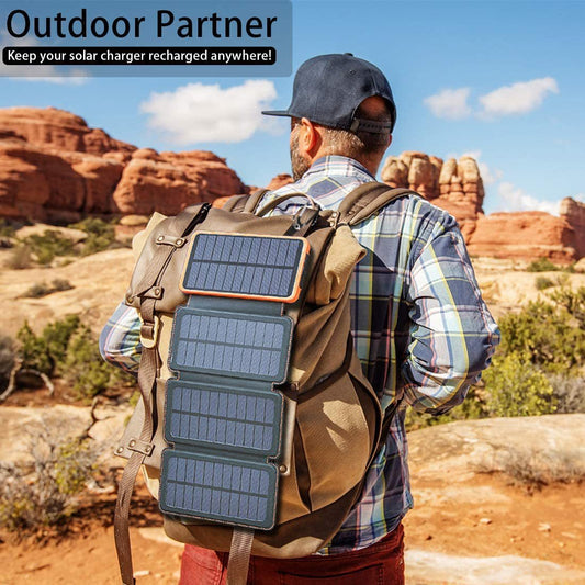 Outdoor Rainproof Solar Cell Phone Charger - roamtheridge.com